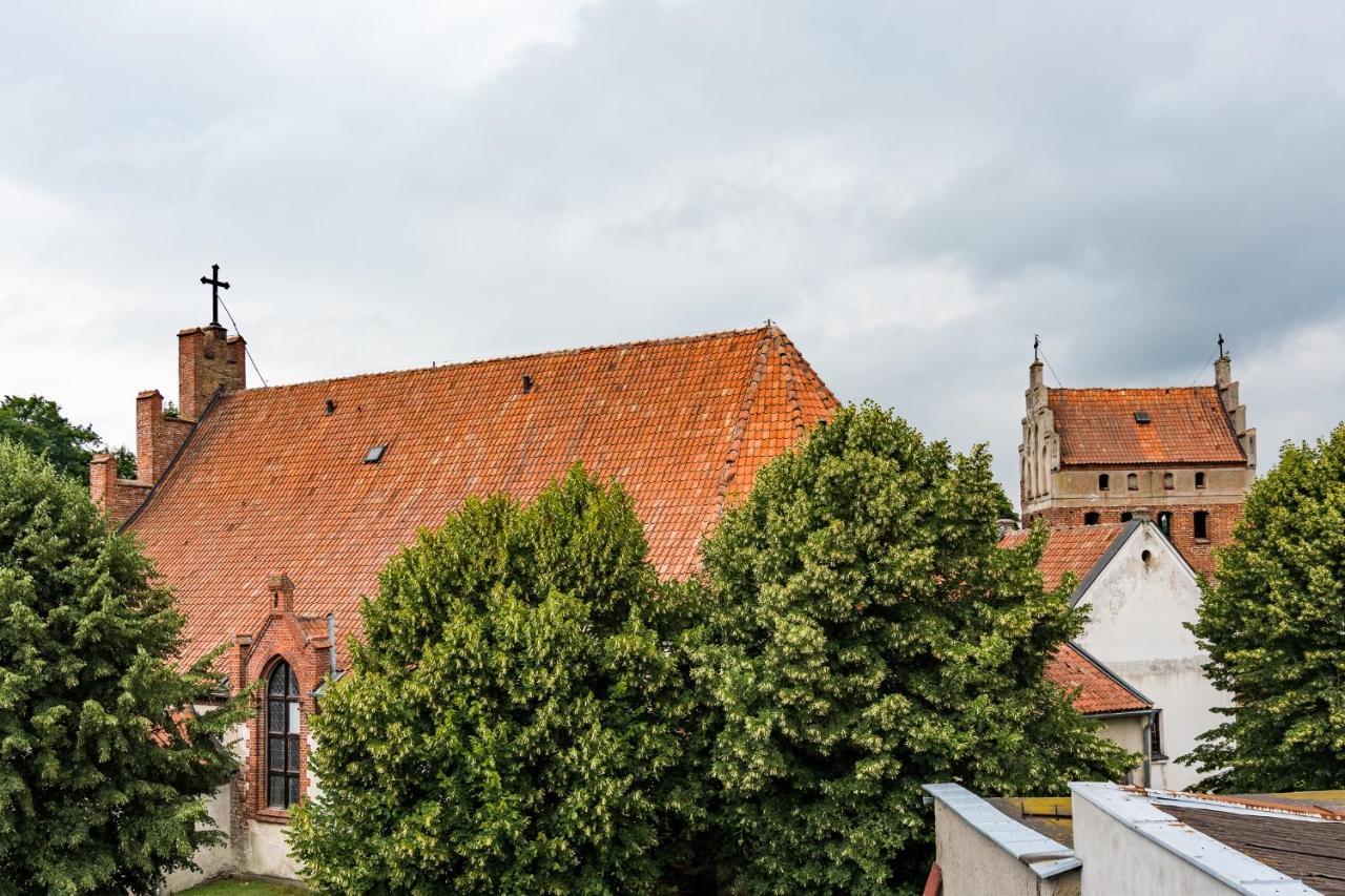 Pokoje Goscinne Przy Rynku Dąbrówno Exteriér fotografie